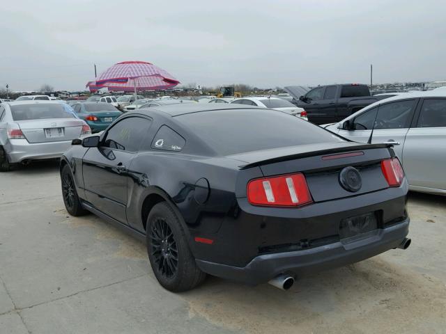 1ZVBP8AM8C5275186 - 2012 FORD MUSTANG BLACK photo 3