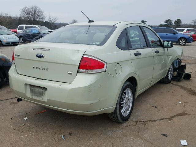 1FAHP3FN0AW134966 - 2010 FORD FOCUS SE GREEN photo 4