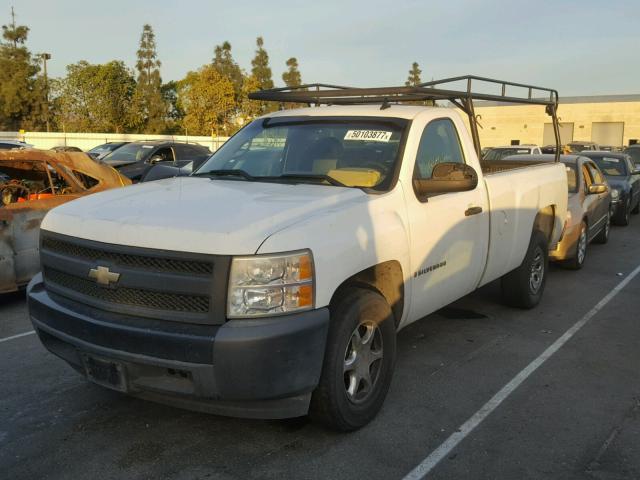 1GCEC14C57Z651766 - 2007 CHEVROLET SILVERADO WHITE photo 2