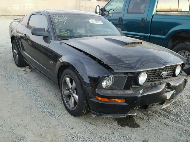 1ZVHT82HX85206370 - 2008 FORD MUSTANG GT BLACK photo 1