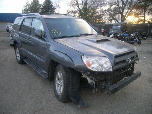 JTEBT14R448013688 - 2004 TOYOTA 4RUNNER SR GRAY photo 1