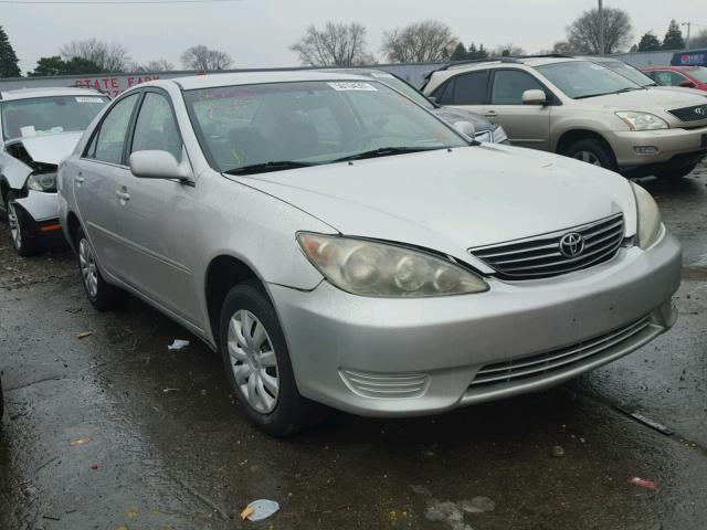 4T1BE32K05U500049 - 2005 TOYOTA CAMRY LE SILVER photo 1