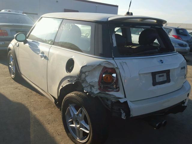 WMWMF73509TW81138 - 2009 MINI COOPER S WHITE photo 3