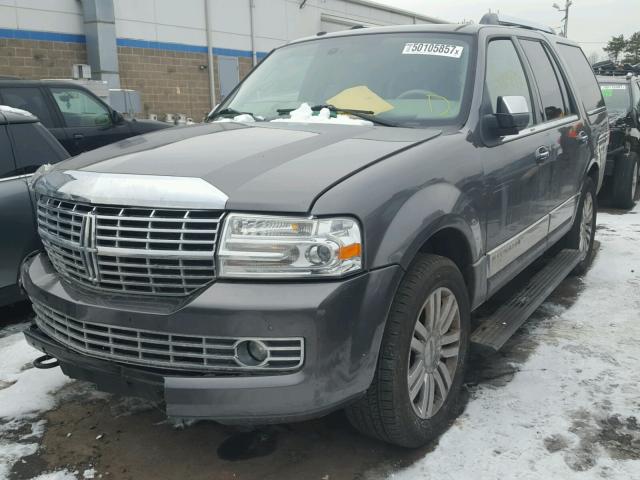 5LMJJ2J50AEJ03682 - 2010 LINCOLN NAVIGATOR 灰色 照片 2