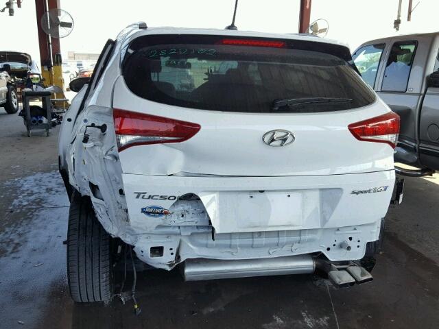 KM8J33A27HU434784 - 2017 HYUNDAI TUCSON LIM WHITE photo 9