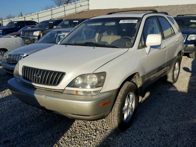 JT6HF10U1Y0159204 - 2000 LEXUS RX 300 WHITE photo 2