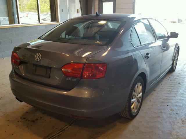 3VWBX7AJ5CM318148 - 2012 VOLKSWAGEN JETTA SE GRAY photo 4