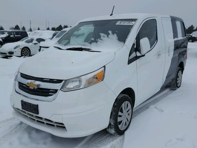3N63M0YN3FK717606 - 2015 CHEVROLET CITY EXPRE WHITE photo 2
