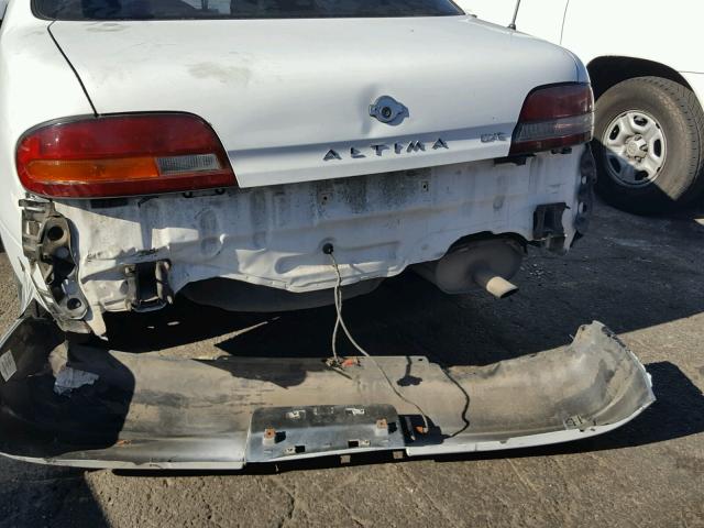 1N4BU31D8VC206338 - 1997 NISSAN ALTIMA XE WHITE photo 10