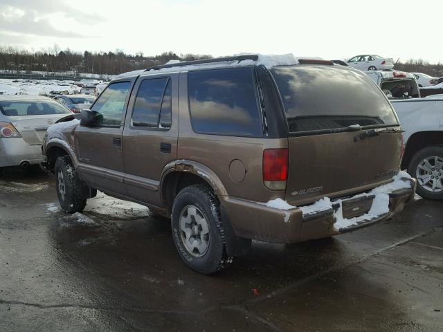 1GNDT13X13K185618 - 2003 CHEVROLET BLAZER BROWN photo 3