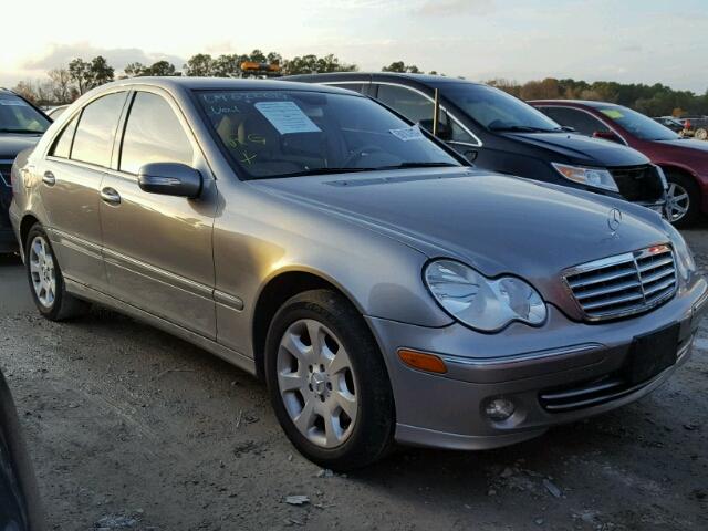 WDBRF56H56F742706 - 2006 MERCEDES-BENZ C 350 SILVER photo 1