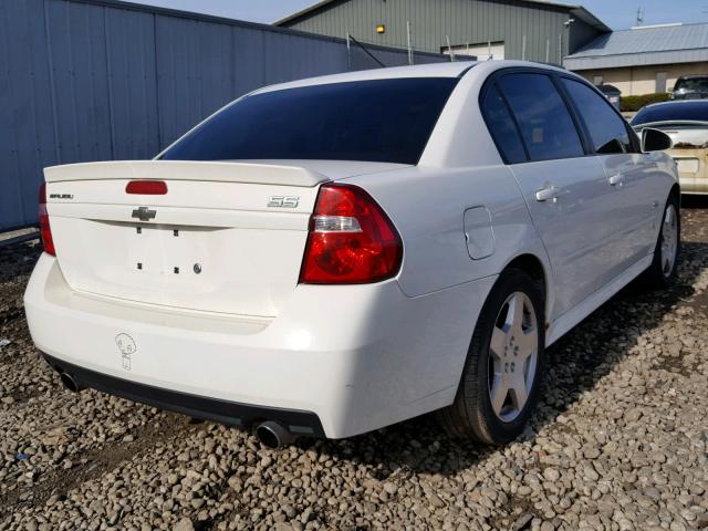 1G1ZW53196F242727 - 2006 CHEVROLET MALIBU SS WHITE photo 4