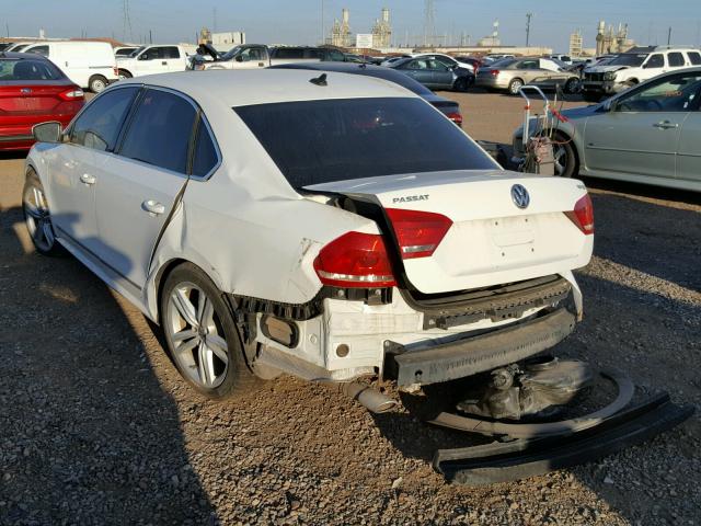 1VWBN7A37DC116261 - 2013 VOLKSWAGEN PASSAT SE WHITE photo 3