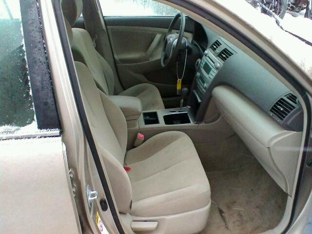 JTNBB46K773031592 - 2007 TOYOTA CAMRY NEW SILVER photo 5