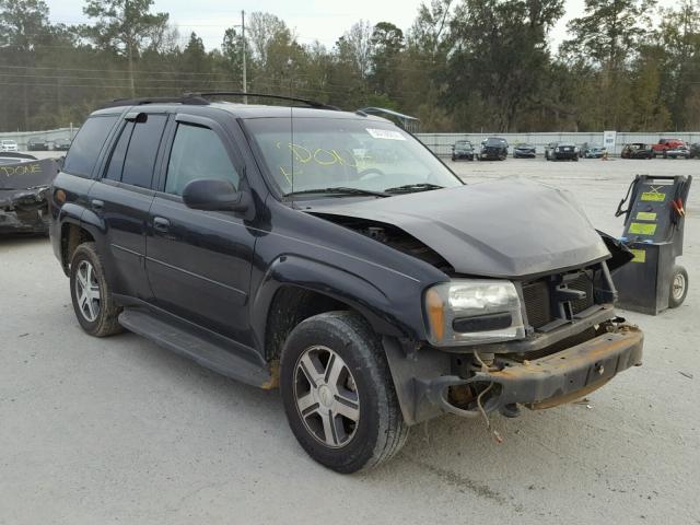 1GNDT13S552146716 - 2005 CHEVROLET TRAILBLAZE BLACK photo 1