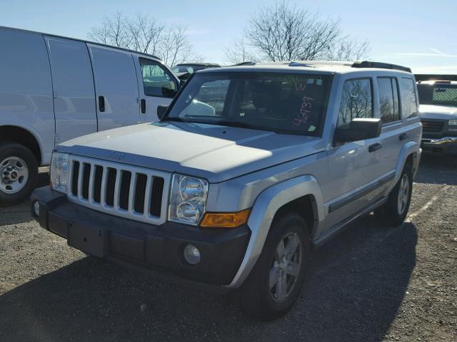 1J8HG48K96C291738 - 2006 JEEP COMMANDER SILVER photo 2