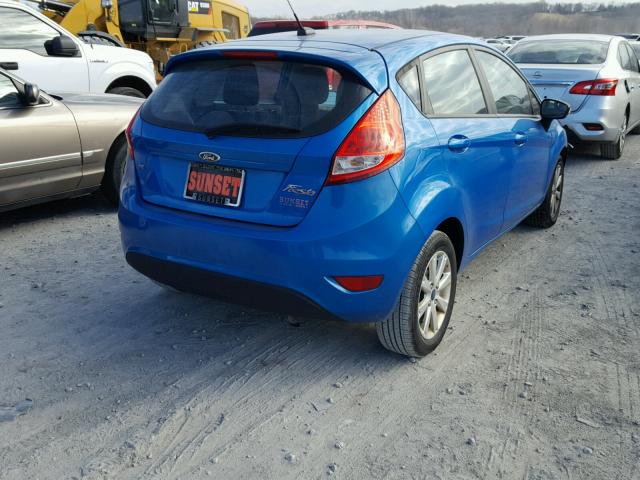 3FADP4EJ5DM194359 - 2013 FORD FIESTA SE BLUE photo 4