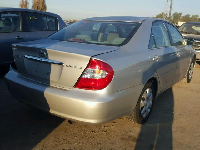 4T1BE32K14U802299 - 2004 TOYOTA CAMRY LE SILVER photo 4