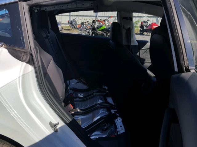 5YJ3E1EA2JF009288 - 2018 TESLA MODEL 3 თეთრი ფოტო 6