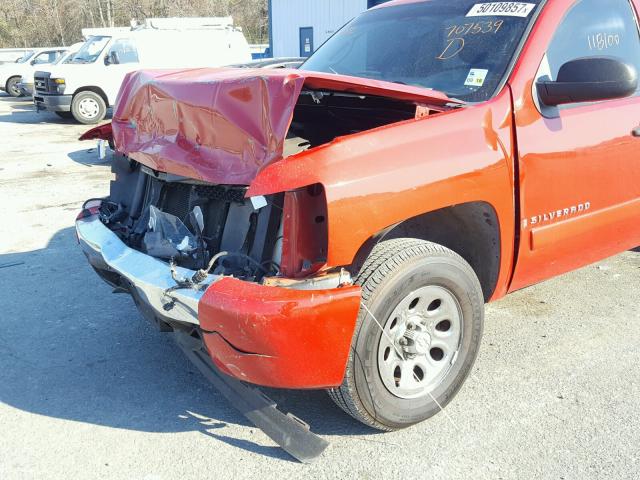 2GCEC13C971707539 - 2007 CHEVROLET SILVERADO RED photo 9