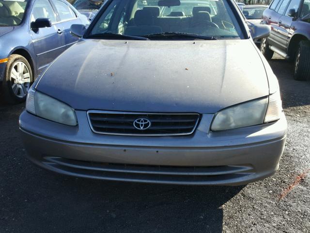 4T1BG22K51U093571 - 2001 TOYOTA CAMRY CE GRAY photo 9