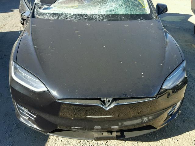 5YJXCBE24GF027712 - 2016 TESLA MODEL X BLACK photo 7