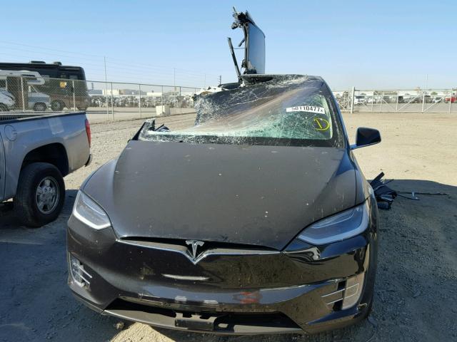 5YJXCBE24GF027712 - 2016 TESLA MODEL X BLACK photo 9