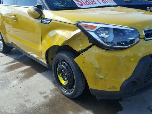 KNDJP3A54F7192485 - 2015 KIA SOUL + YELLOW photo 9