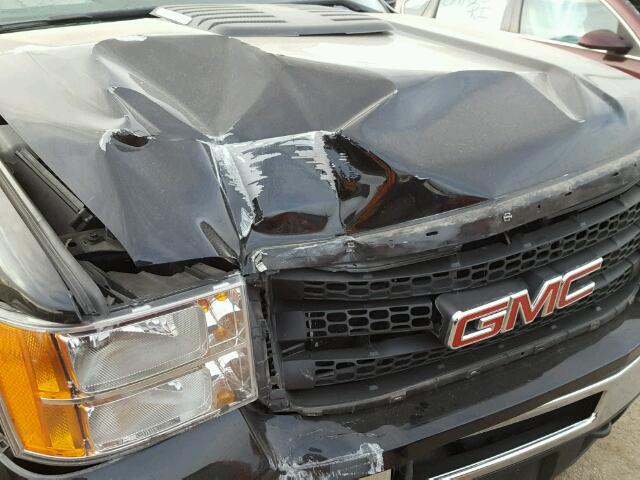 1GT120C89BF151967 - 2011 GMC SIERRA K25 BLACK photo 9