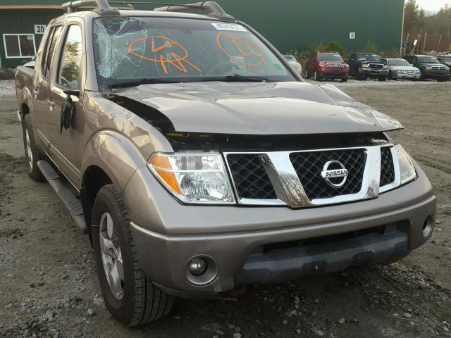 1N6AD07W66C409885 - 2006 NISSAN FRONTIER C BEIGE photo 1