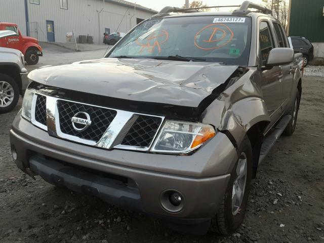 1N6AD07W66C409885 - 2006 NISSAN FRONTIER C BEIGE photo 2