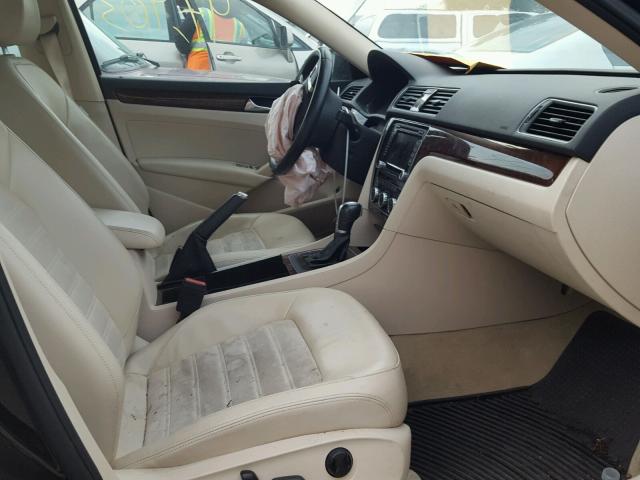 1VWCP7A36CC022790 - 2012 VOLKSWAGEN PASSAT SEL BLACK photo 5