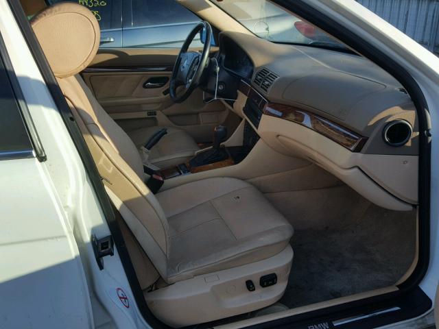 WBADM6349YGU23800 - 2000 BMW 528 I AUTO WHITE photo 5