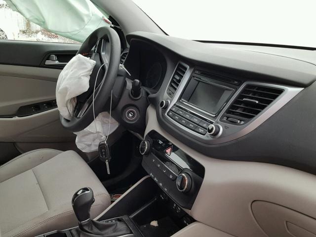 KM8J3CA46GU257015 - 2016 HYUNDAI TUCSON LIM SILVER photo 9