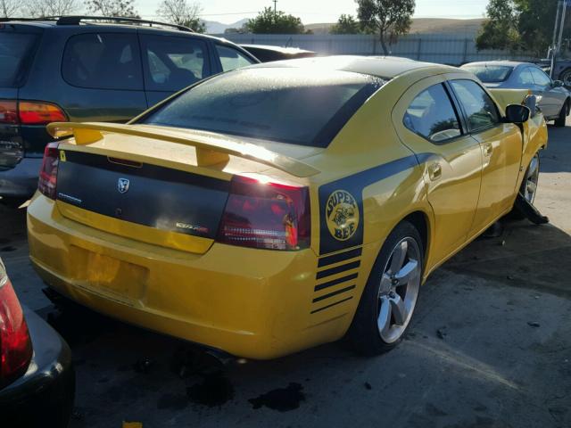 2B3KA73W27H638742 - 2007 DODGE CHARGER SR YELLOW photo 4