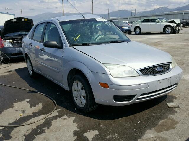 1FAFP34N46W189874 - 2006 FORD FOCUS ZX4 SILVER photo 1