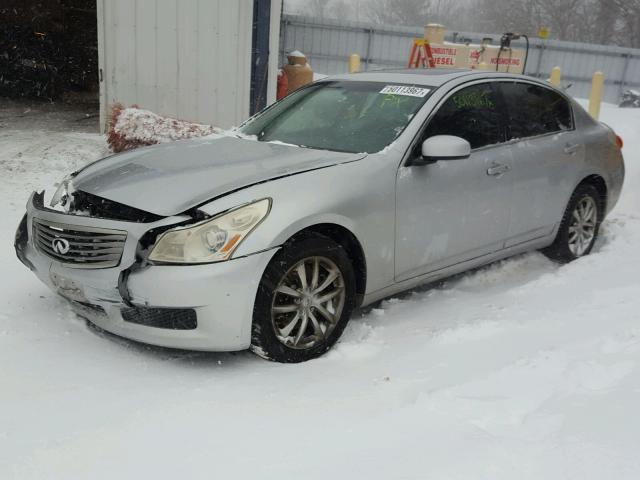 JNKBV61F07M801061 - 2007 INFINITI G35 SILVER photo 2