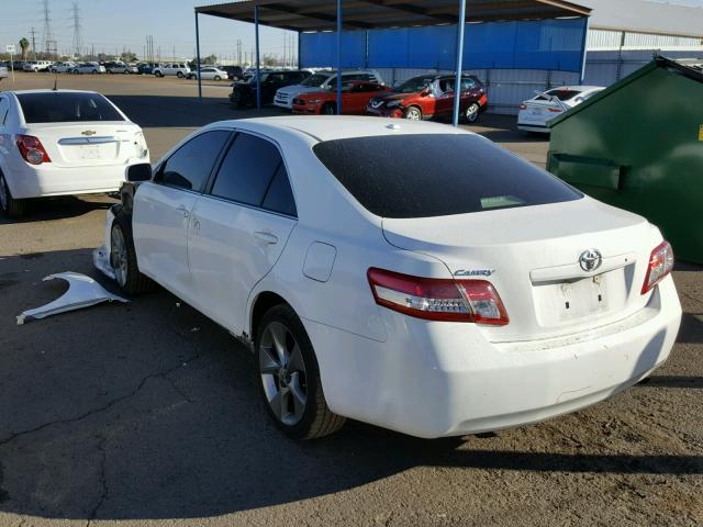 4T4BF3EK2BR185877 - 2011 TOYOTA CAMRY BASE WHITE photo 3