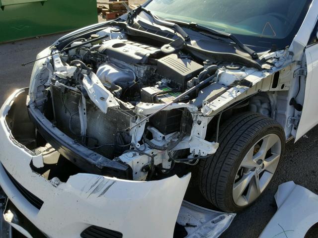 4T4BF3EK2BR185877 - 2011 TOYOTA CAMRY BASE WHITE photo 9