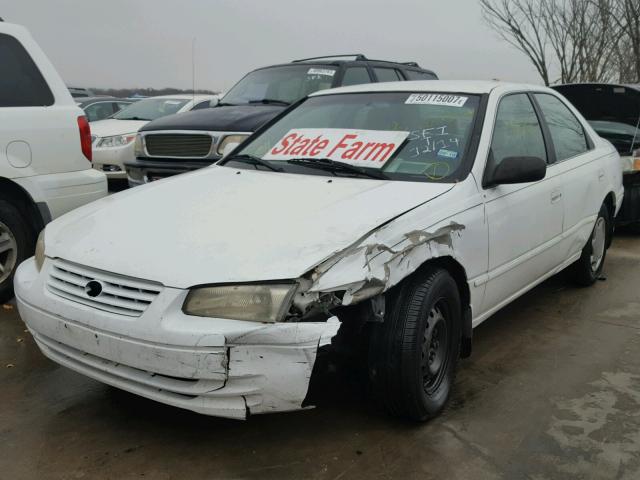 4T1BG22K6XU401162 - 1999 TOYOTA CAMRY CE WHITE photo 2