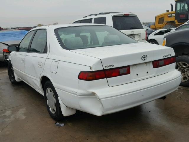 4T1BG22K6XU401162 - 1999 TOYOTA CAMRY CE WHITE photo 3