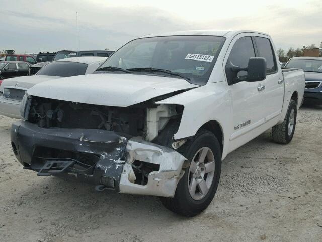 1N6BA07A25N530675 - 2005 NISSAN TITAN XE WHITE photo 2