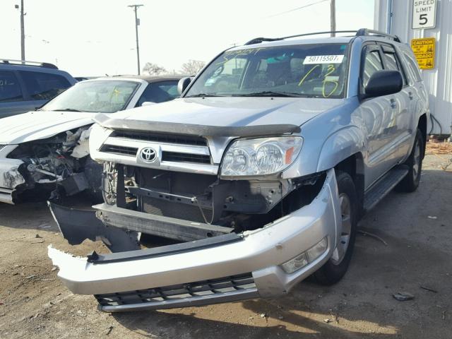 JTEBU14R450057929 - 2005 TOYOTA 4RUNNER SR SILVER photo 2