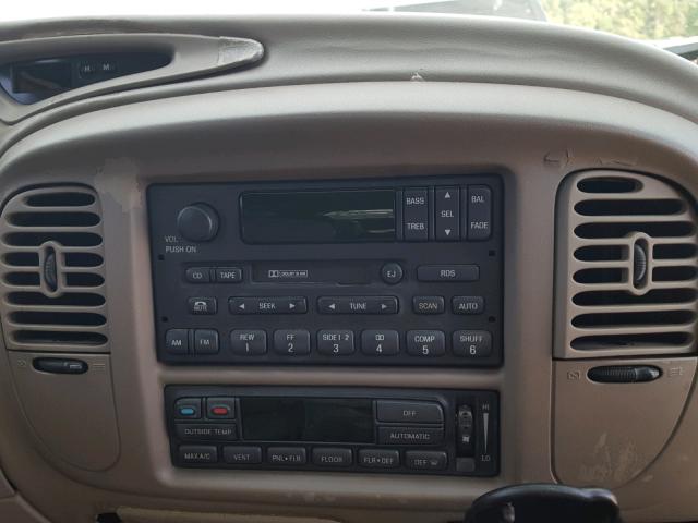 5LMEU27A81LJ05379 - 2001 LINCOLN NAVIGATOR Czarny zdjęcie 9