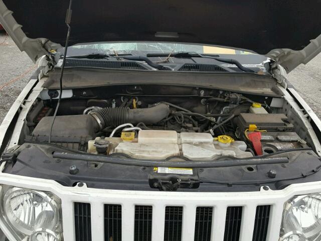 1J4PN2GK5BW592427 - 2011 JEEP LIBERTY SP WHITE photo 7