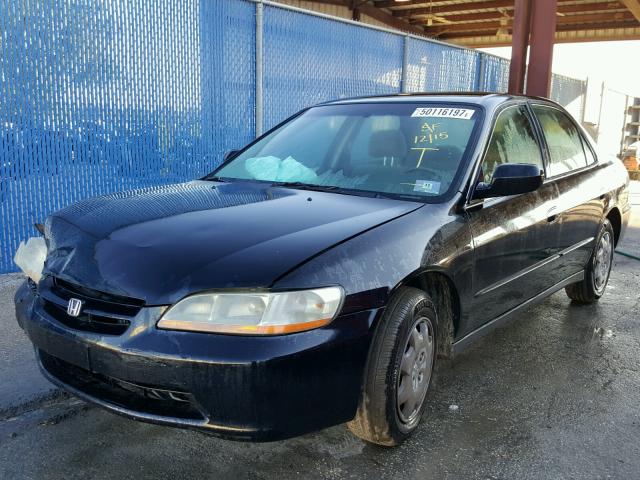 JHMCG6658YC034727 - 2000 HONDA ACCORD LX BLACK photo 2