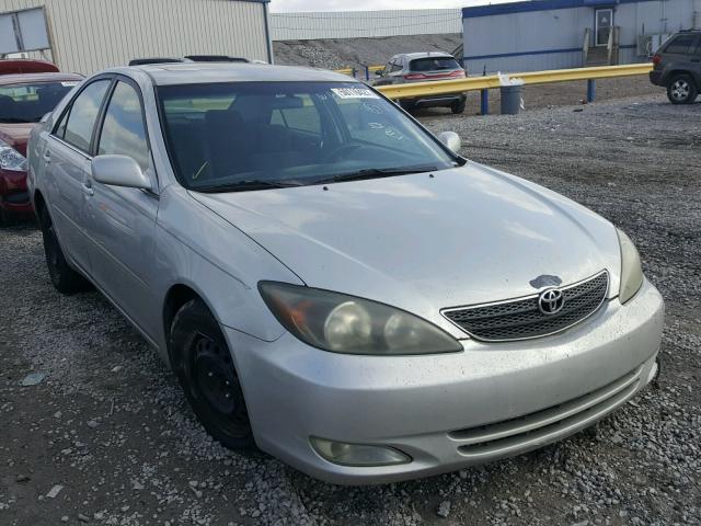 4T1BE32K83U253036 - 2003 TOYOTA CAMRY LE 银色 照片 1