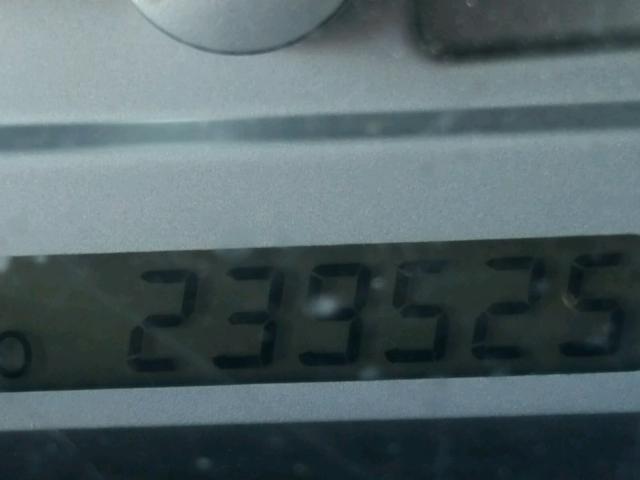 4T1BE32K83U253036 - 2003 TOYOTA CAMRY LE 银色 照片 8