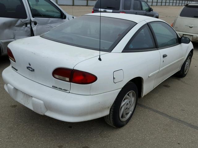 1G1JC1245WM118055 - 1998 CHEVROLET CAVALIER B WHITE photo 4