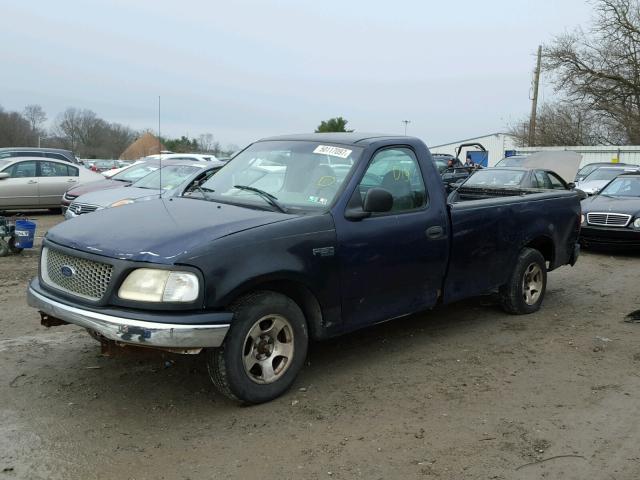 1FTRF172X2NB18291 - 2002 FORD F150 BLUE photo 2